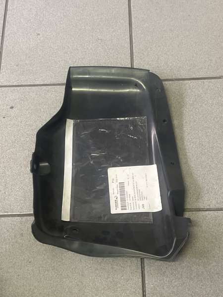 Hyundai i10 guard assy rear wheel RH