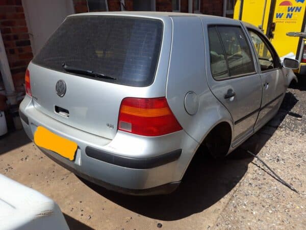 Volkswagen Golf stripping for spares and parts