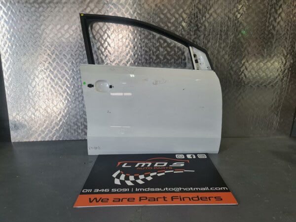 VW Polo 6 right front doors
