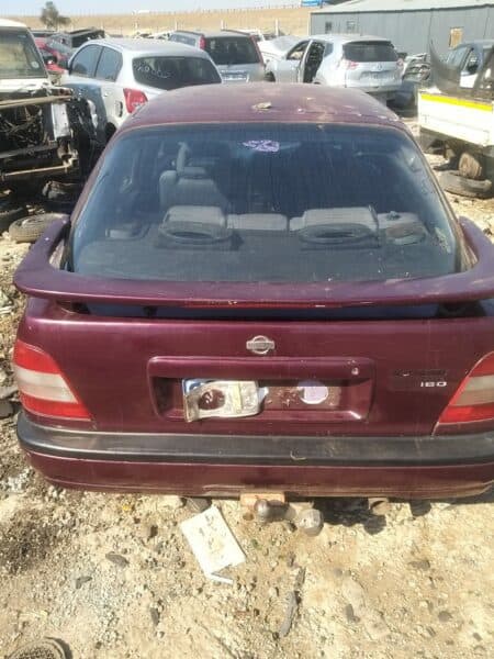 Nissan Sentra Sabre 1.6 stripping for spares and parts