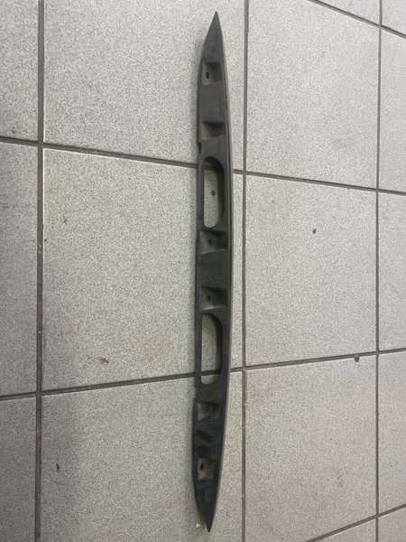 Hyundai accent garnish -T LID