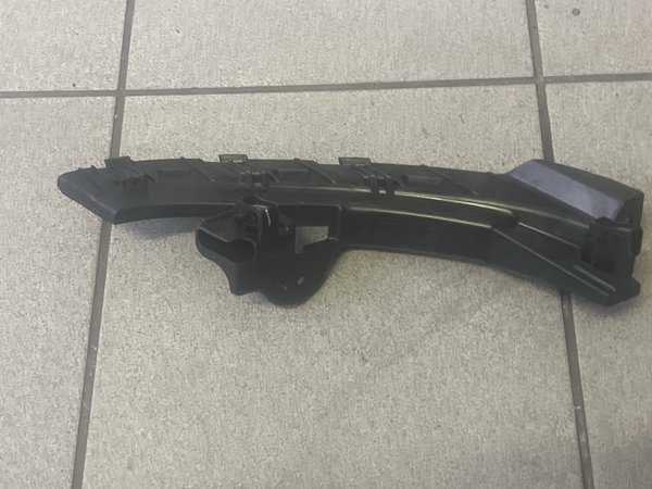 Hyundai i20 bracket fr bumper upr R for Hyundai Various