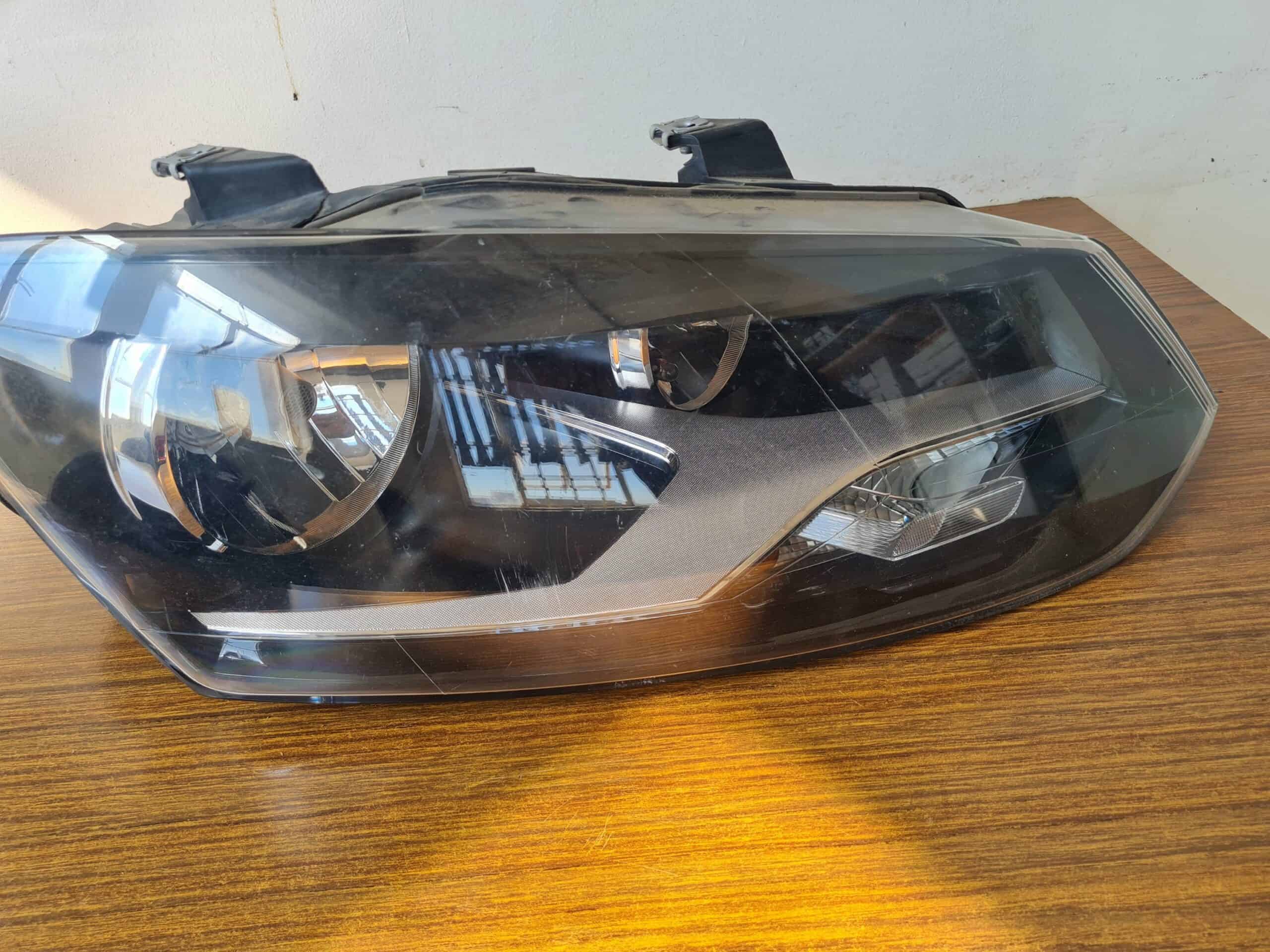 VW Polo R/H headlamp