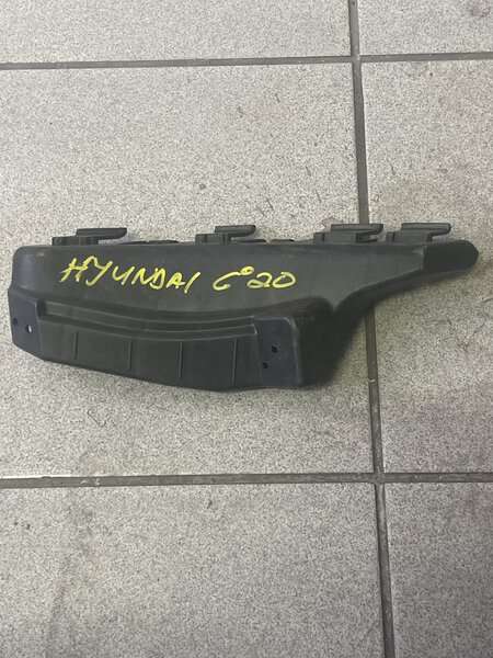 Hyundai i20 front bumper mounting bracket for Hyundai Various