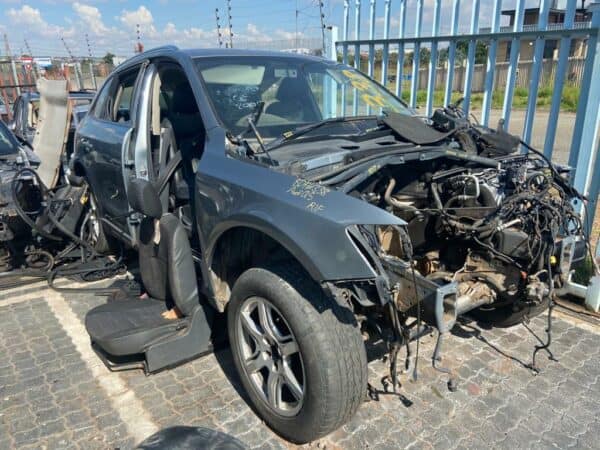 Audi Q5 2012 Stripping for Spares and parts