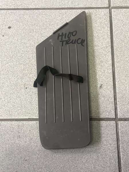 Hyundai h100 BRACKET ASSY-COWL CROSS DASH MTG.