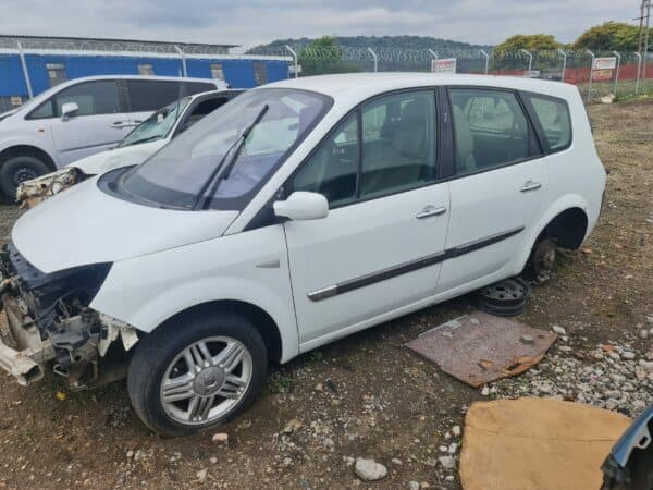Renault Scenic 1.9 dci for parts