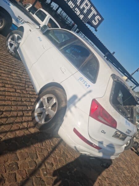 Audi Q5 2.0T stripping for spares and parts
