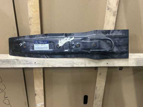 Hyundai i10 bracket RR TOWING HO
