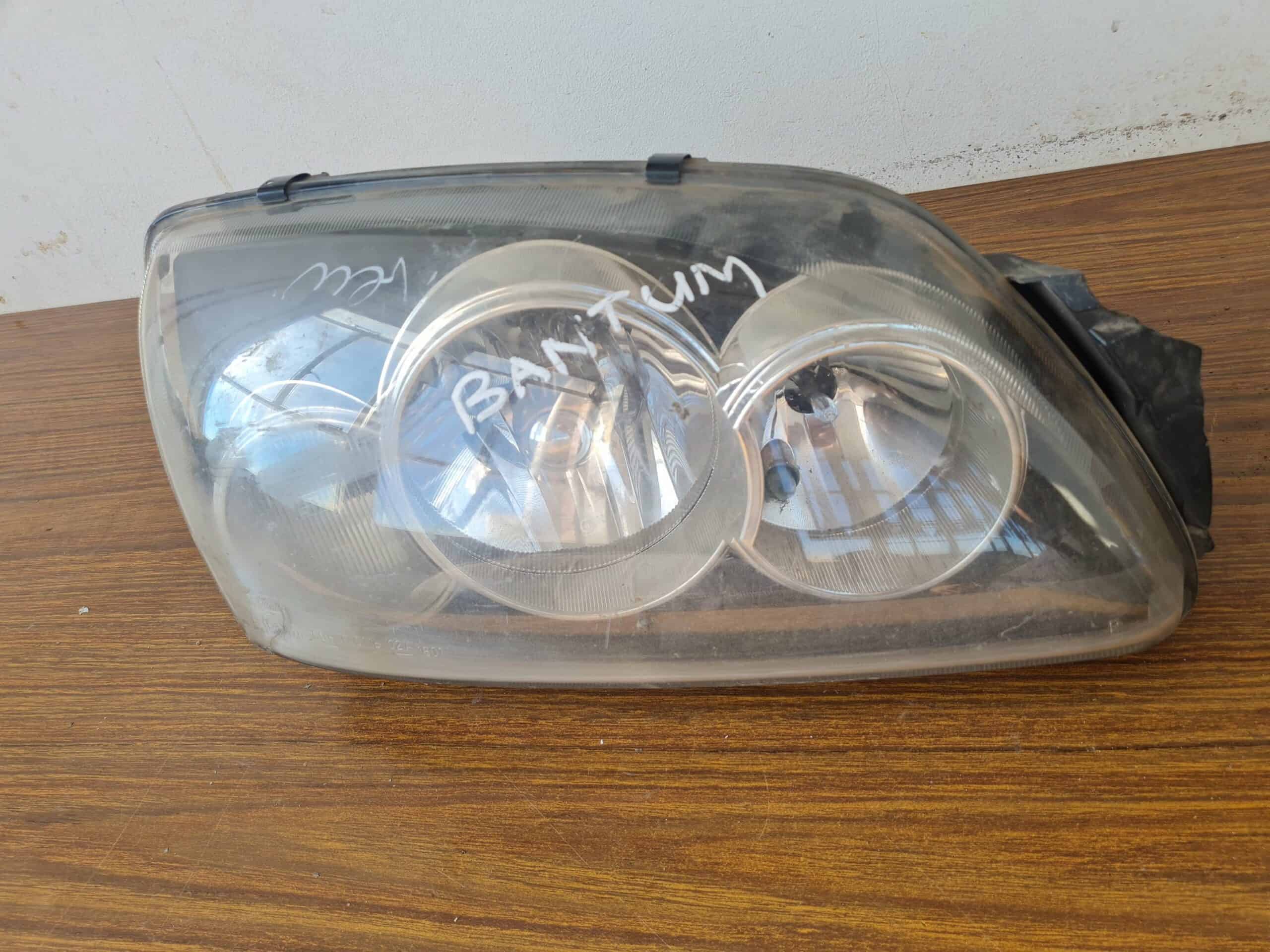 Ford bantam R/H headlamp