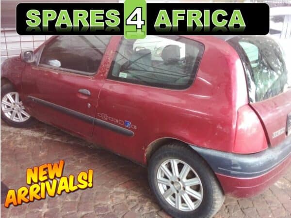 Renault Clio 2014 stripping for spares and parts
