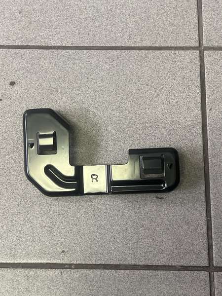 Hyundai Tucson bracket FR BPR UPR SIDE RH
