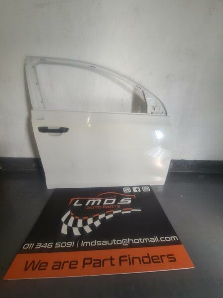 VW Golf 6 right front door