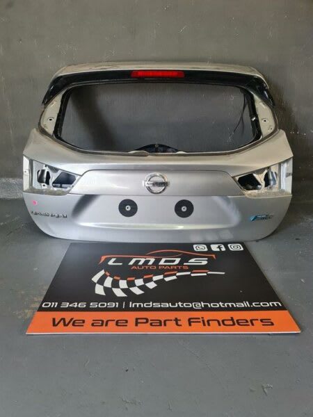 Nissan Qashqai 2018 tailgate