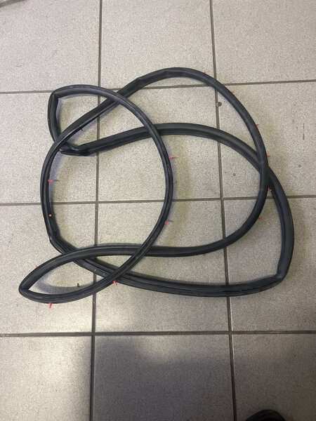Hyundai h100 W/Strip -FR DR SIDE for Hyundai H100