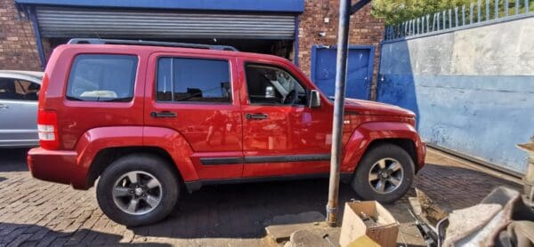 Jeep Cherokee 3.7 Sport 4X4 2008 stripping for spares and parts
