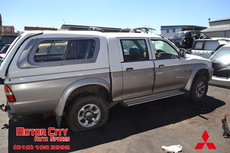Mitsubishi Colt Rodeo 3.0i V6