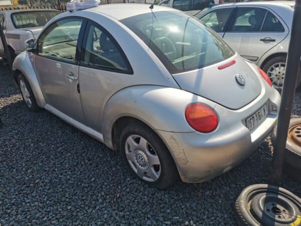 VW Beetle stripping for spares and parts