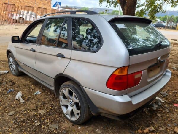 BMW X5 E53 2003 stripping for spares and parts