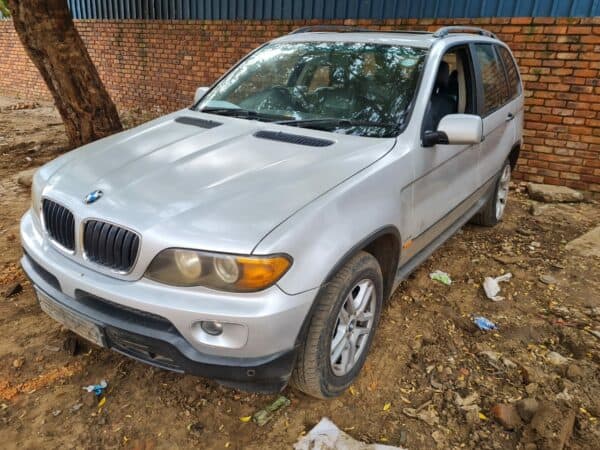 BMW X5 E53 2003 stripping for spares and parts