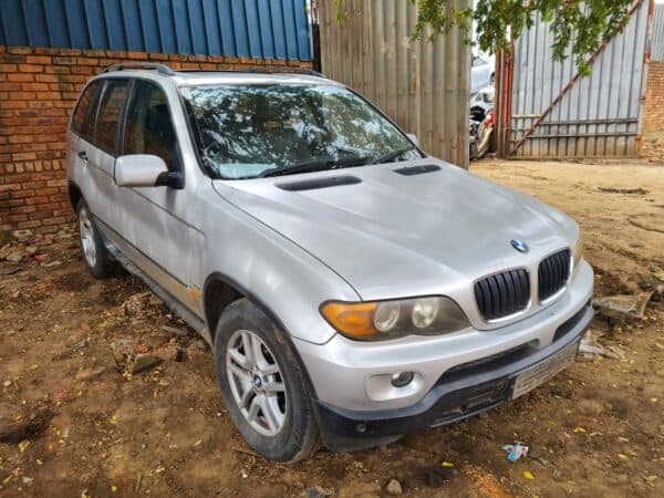 BMW X5 E53 2003 stripping for spares and parts