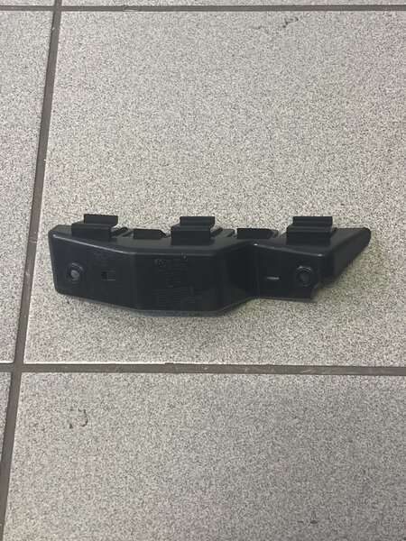 Hyundai grand starex bracket fr bumper side for Hyundai Grand Starex