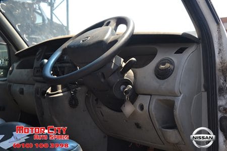 Nissan Interstar dCi120 14 Seater