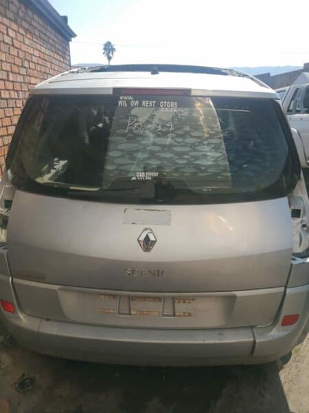 Renault Scenic stripping for spares and parts