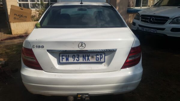 Mercedes Benz C180 stripping for Spares