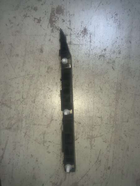 Hyundai accent LH bumper bracket for Hyundai Accent