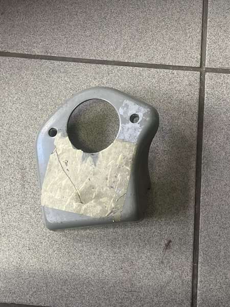 Hyundai h100 bracket frt cab