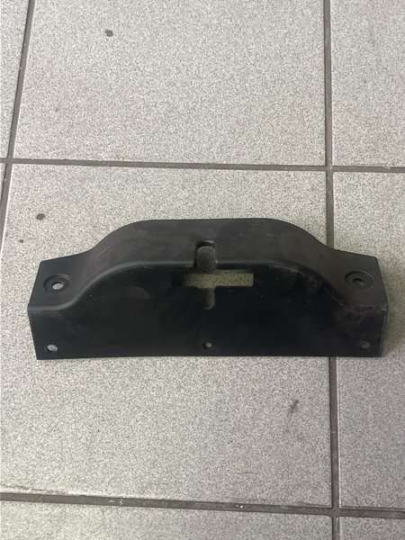 Hyundai Tucson cover hood latch