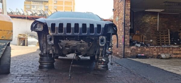 Jeep Grand Cherokee 3.2 KL 2014 - Stripping For Spares