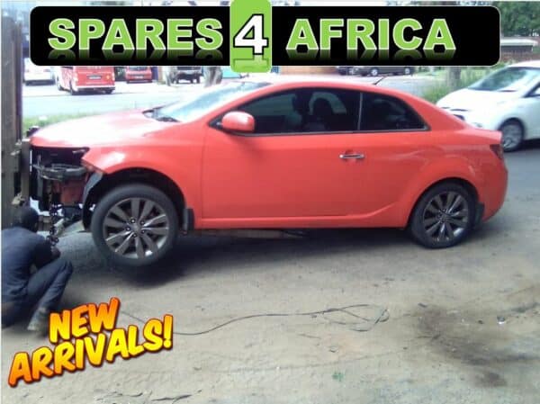 Kia Cerato 2.0 Coupe 2012 stripping for spares and parts
