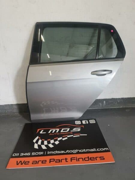 VW Golf 7 left rear door