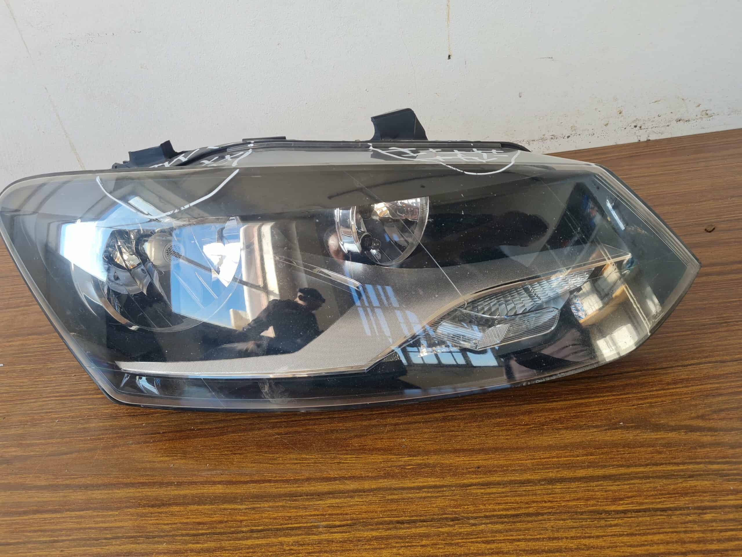 VW Polo 6 R/H headlamp