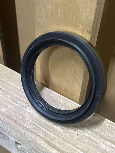Hyundai H1 oil seal for Hyundai H1