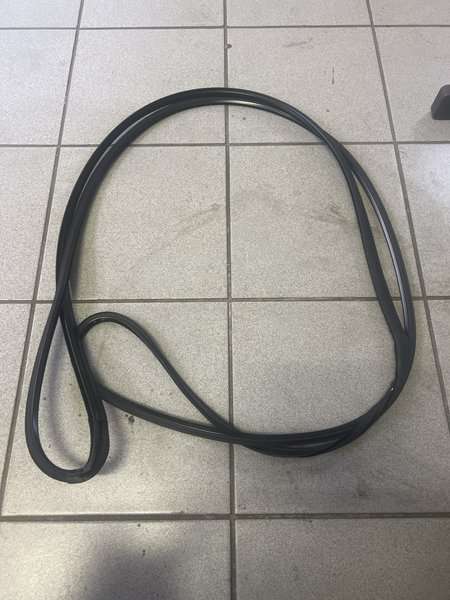 Hyundai h100 moulding windshield glass for Hyundai H100