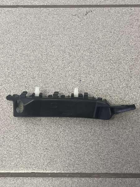 Hyundai Elantra bracket bumper side RH for Hyundai Elantra