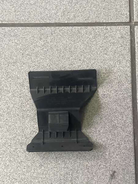 Hyundai H100 bracket-fr bumper upr supt,rh