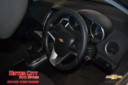 Chevrolet Cruze 1.6 LS
