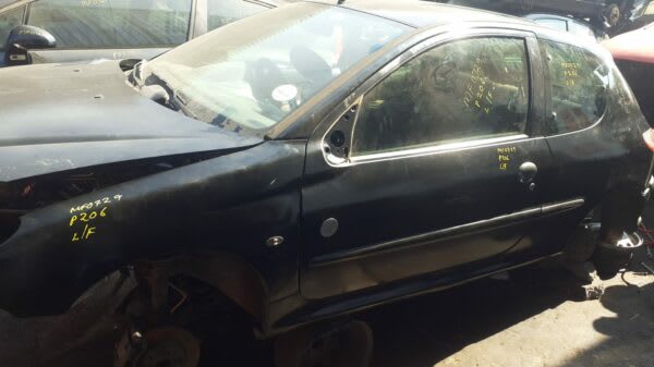 Peugeot 206 - 2005 Model Stripping for spares and parts