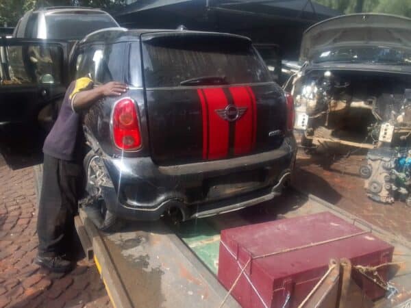 MINI Cooper S Countryman R60 2011 stripping for spares and parts