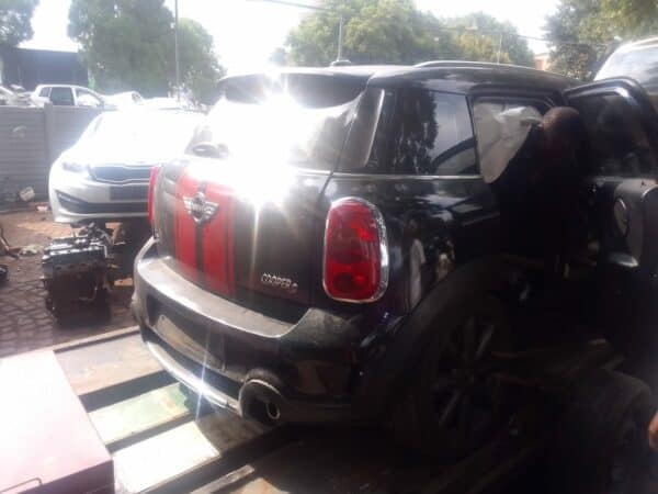 MINI Cooper S Countryman R60 2011 stripping for spares and parts