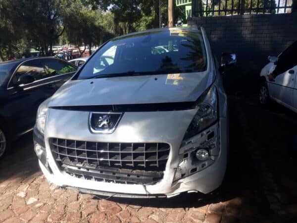 Peugeot 3008 - 2005 Stripping for spares and parts