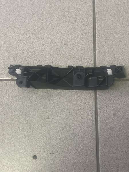 Hyundai ix35 bumper bracket MTG side for Hyundai IX35