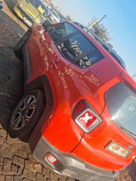 Jeep Renegade 1.4 stripping for spares and parts