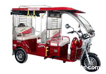 Saarathi DLX Auto Rickshaw Images