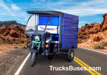 Zoomroo FX Loader EV Auto 3 Wheeler Images