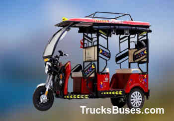 Rajhans Royal Auto Rickshaw Images